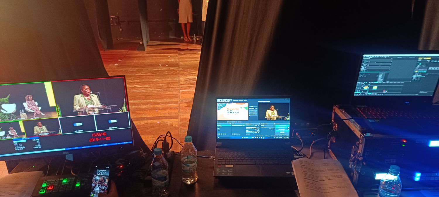 Operação de vídeo com monitores de retorno